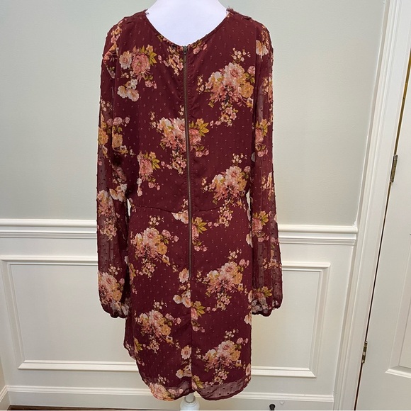 Floral Burgundy Dress with Lace Trim XL - Picture 4 of 9